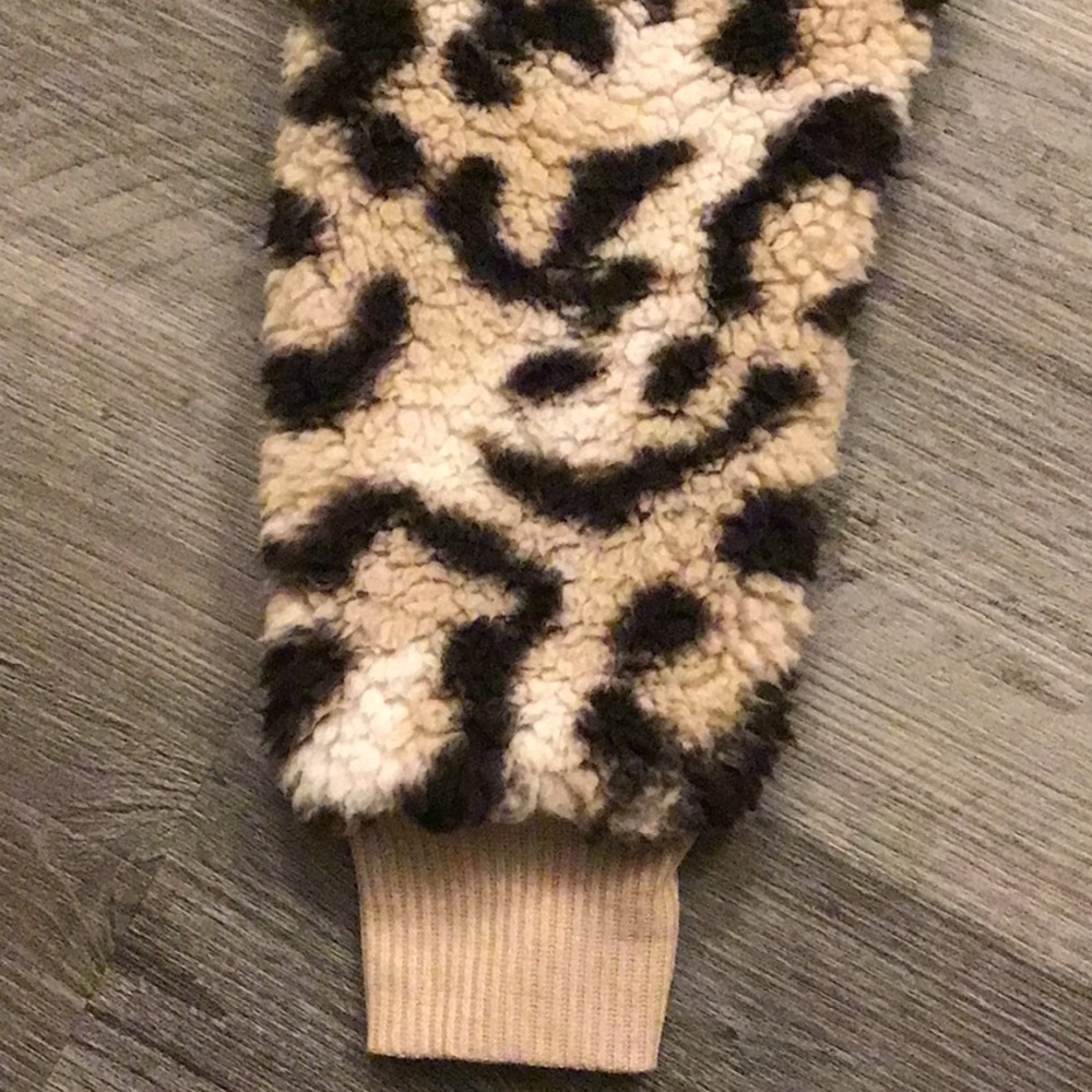 Hiatus Leopard Print Sweatshirt - Picture 6 of 11